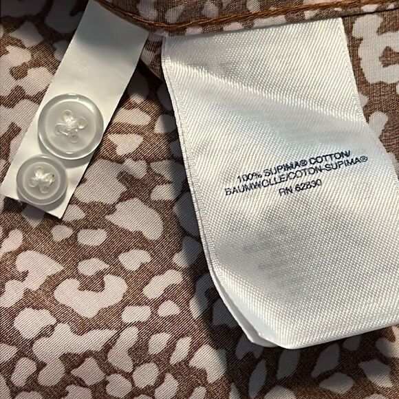 LANDS END plus size women’s button up shirt. 26W. Excellent condition - Picture 4 of 9